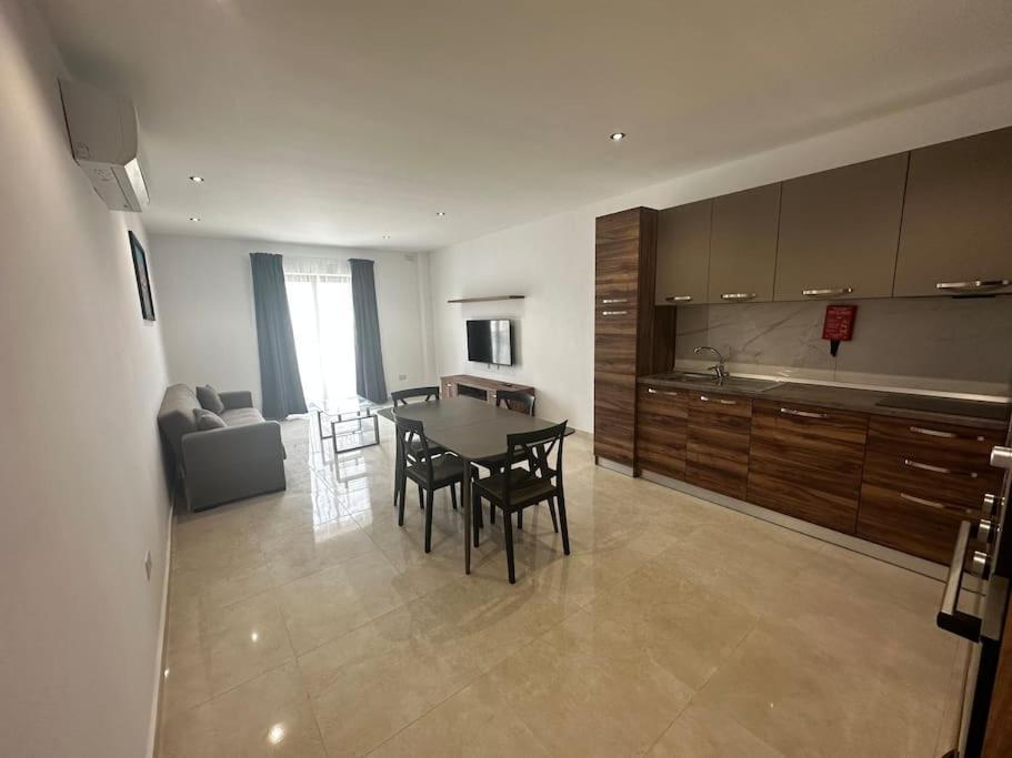 Appartement Duplex Penthouse In Gzira Sleeps 6 Extérieur photo